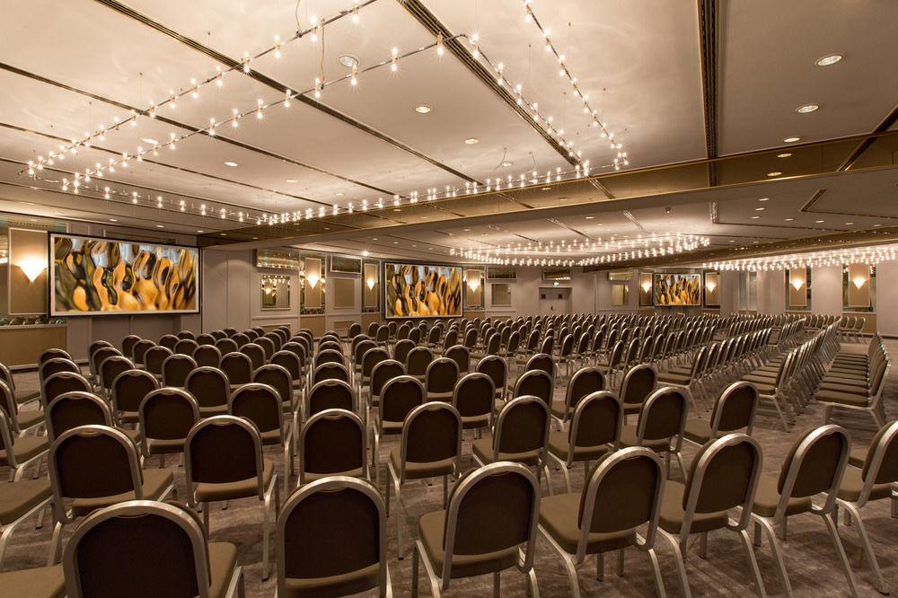Renaissance Duesseldorf Hotel エクステリア 写真