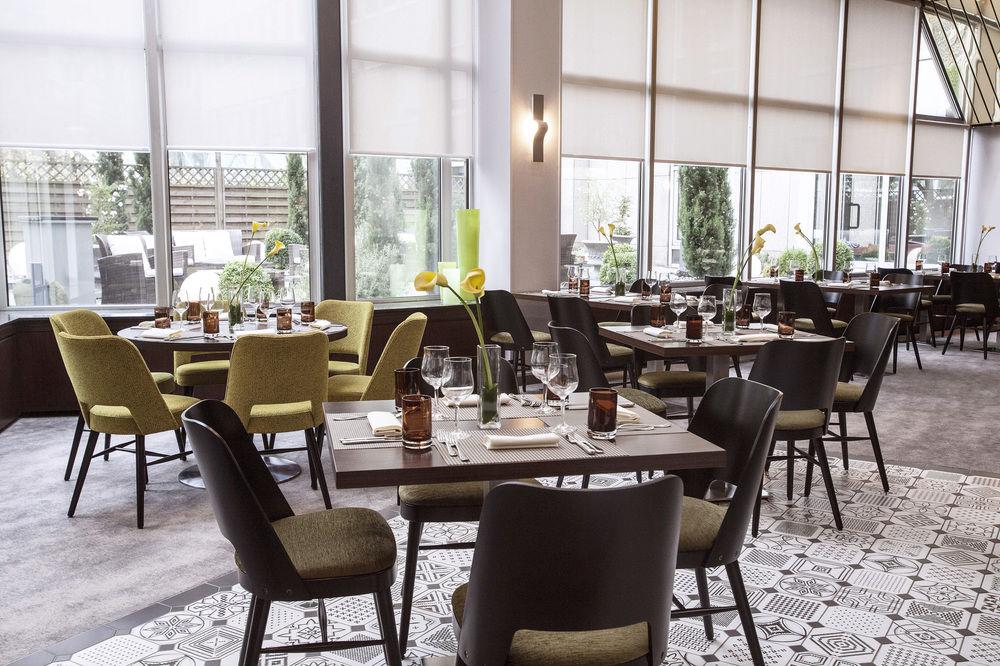 Renaissance Duesseldorf Hotel エクステリア 写真