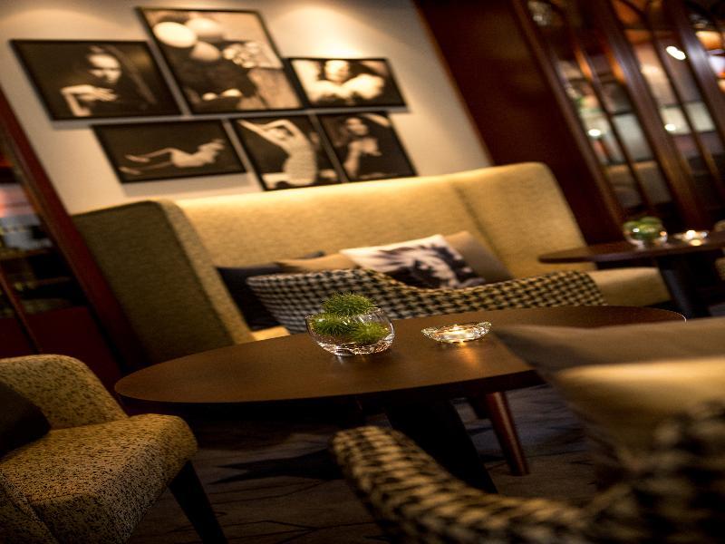 Renaissance Duesseldorf Hotel エクステリア 写真