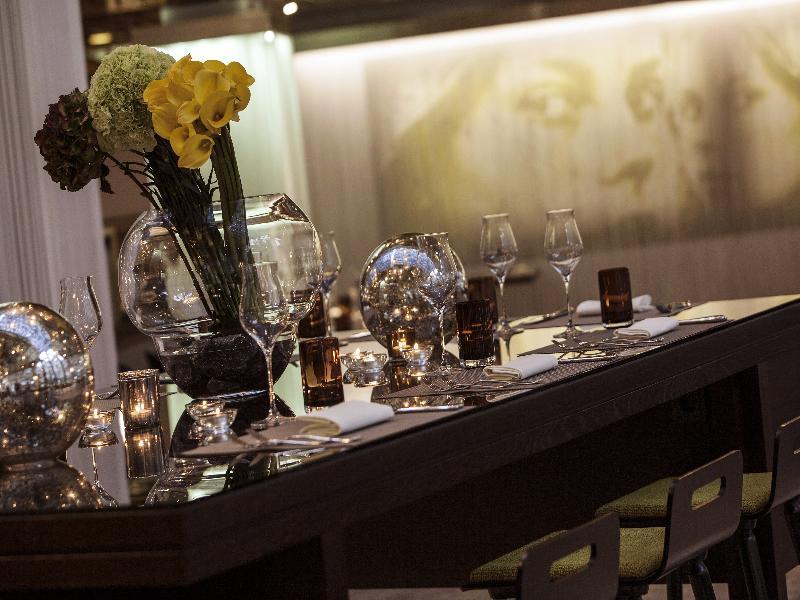 Renaissance Duesseldorf Hotel エクステリア 写真