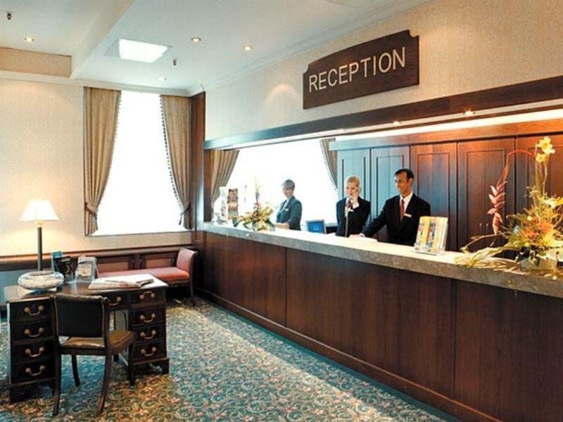 Renaissance Duesseldorf Hotel インテリア 写真
