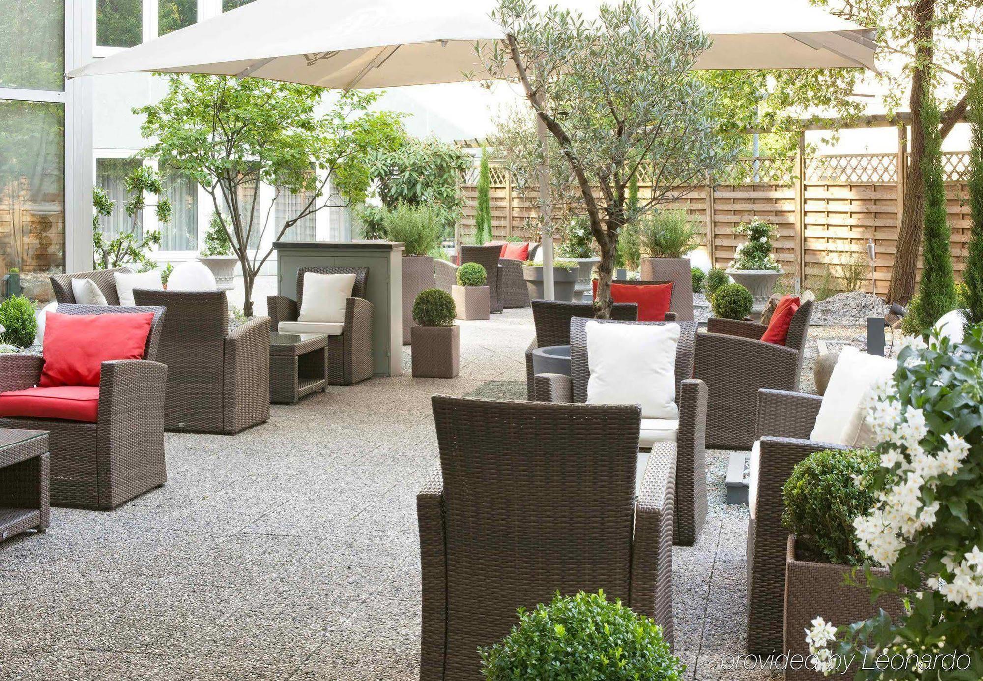 Renaissance Duesseldorf Hotel エクステリア 写真
